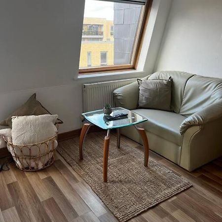 Quirky Studio Flat Selfcontained Londres Extérieur photo
